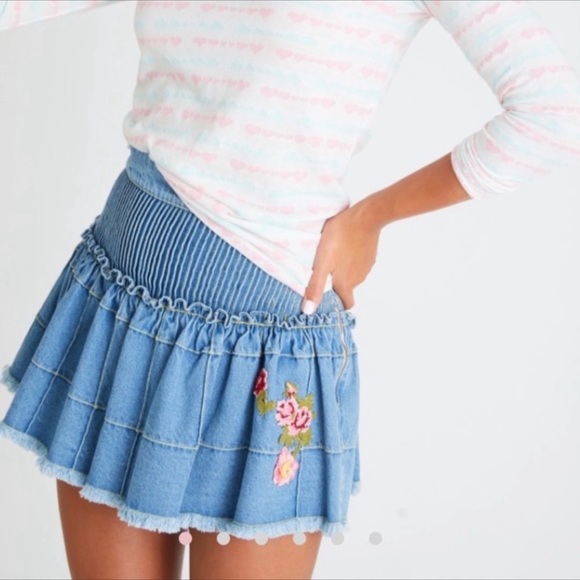 Loveshackfancy meadow denim skirt Sz 4